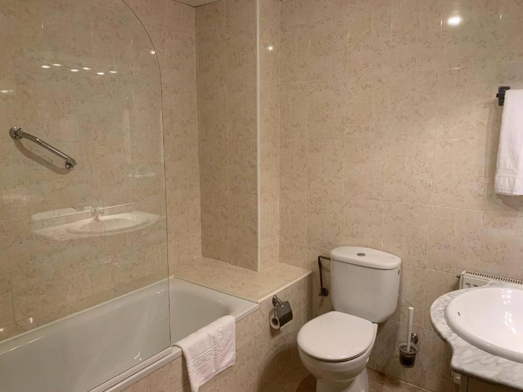 Raquel's - Habitacions I Turistics - Sant Pere Pescador